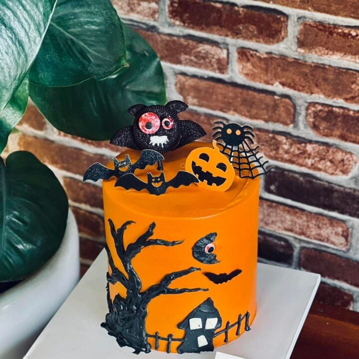 Cập nhật những mẫu bánh sinh nhật đẹp cho Halloween 2022 - TiTiPhamCake