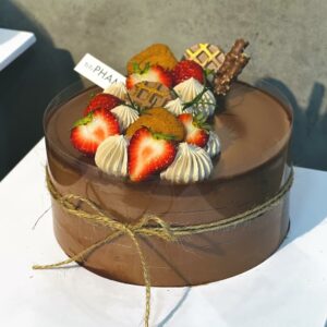 mẫu bánh sinh nhật hiện đại