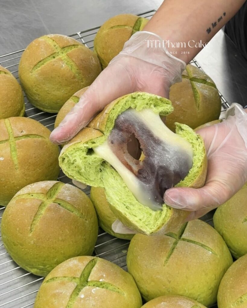 Bánh mì mochi đậu đỏ